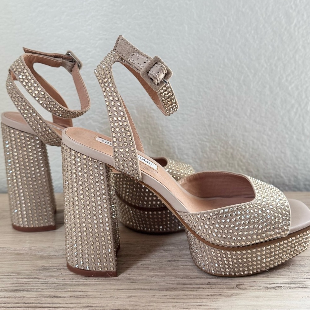 Chelsea & Violet Gold Rhinestone Heels. Size 8.5 - Picture 4 of 8